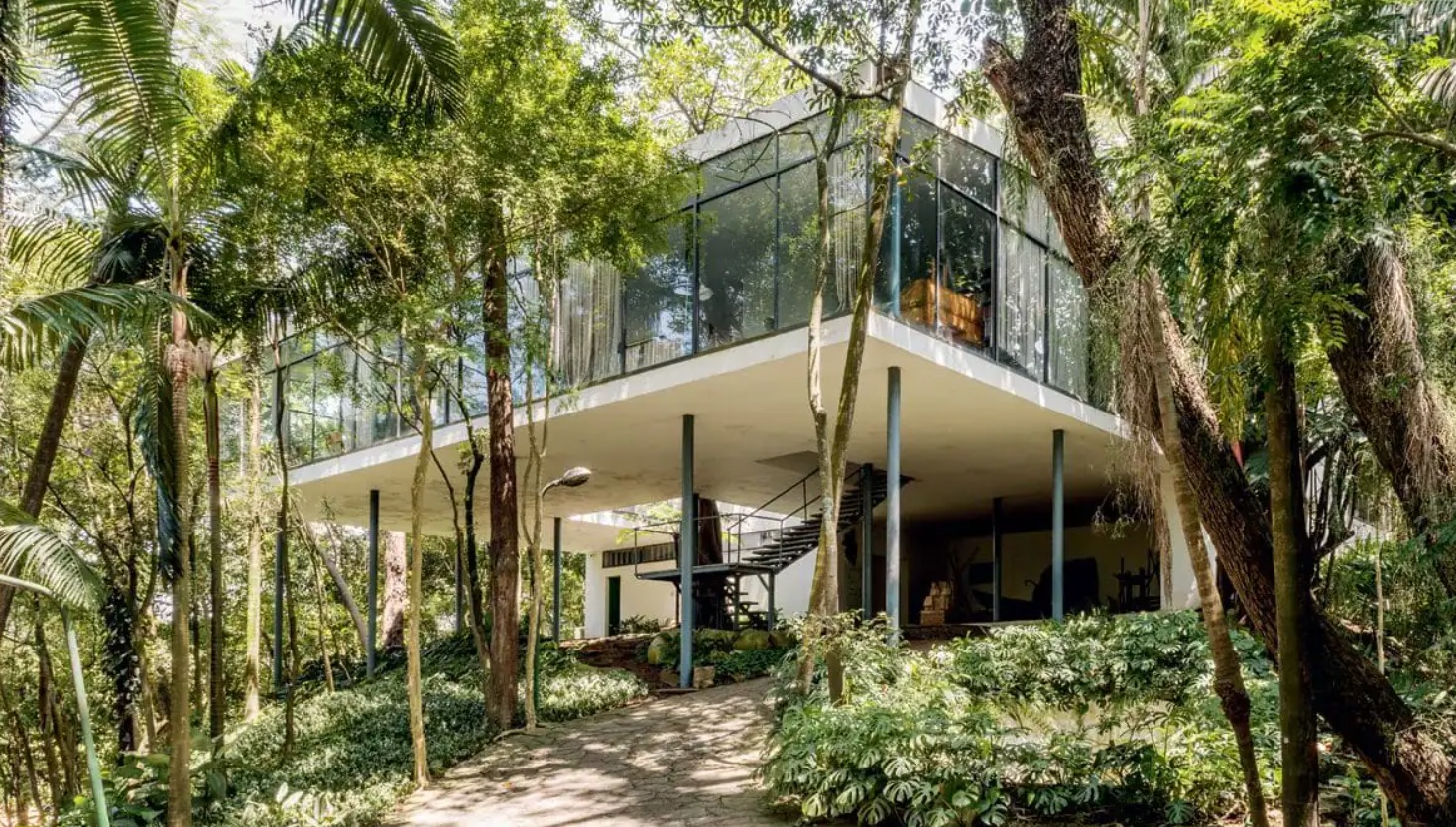 A história da arquitetura moderna e sua influência nos projetos contemporâneos